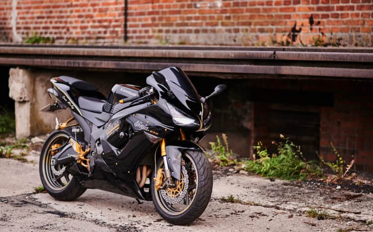 Kawasaki widoczne z profilu