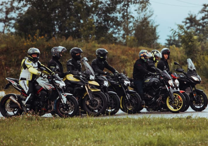motocykliści