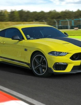 Jazda jako kierowca Ford Mustang Mach1 V8 – poznaj wrażenia z jazdy na torze