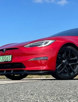 Jazda jako kierowca Tesla model S Plaid