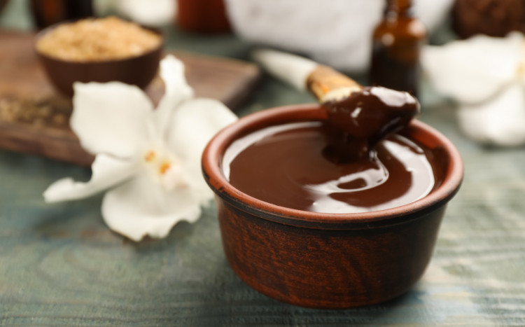 masaż czekoladą w salonie spa