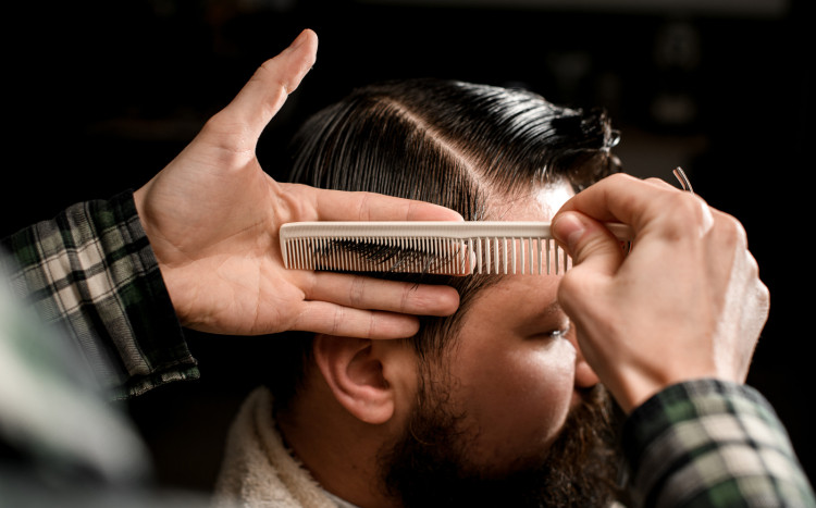 Technika strzyżenia włosów
