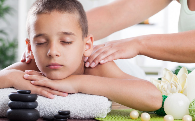 masaż dla dziecka w salonie spa