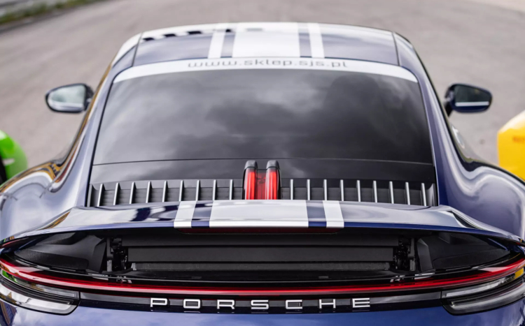 Jazda Porsche 911 Carrera 4 jako pasażer