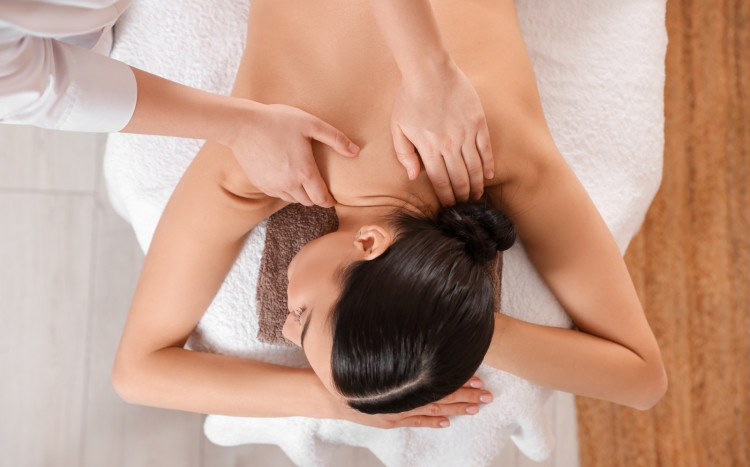 masaż relaksacyjny z peelingiem