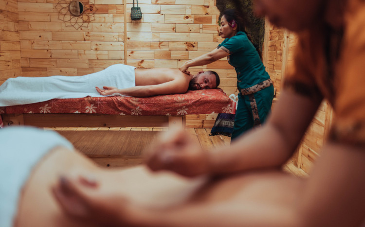 para podczas masażu w spa