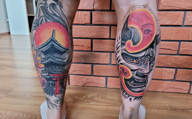 tatuaże na nogach