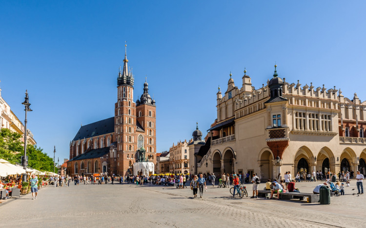 Widok na Stare Miasto w Krakowie z Bazyliką Mariacką