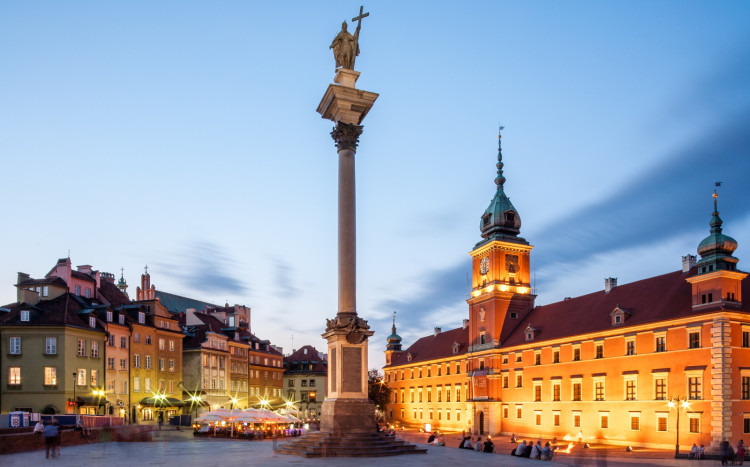 Stare Miasto w Warszawie z widokiem na Kolumnę Zygmunta III Wazy