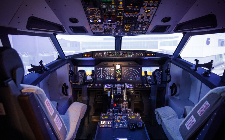 wnętrze śmigłowca Cessna C152
