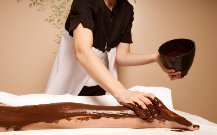 masaż czekoladą