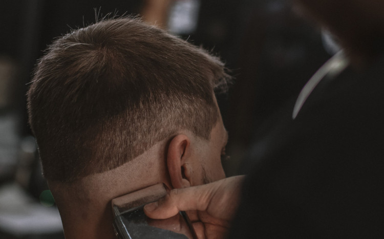 Strzyżenie włosów w Old School Barbershop w Krakowie