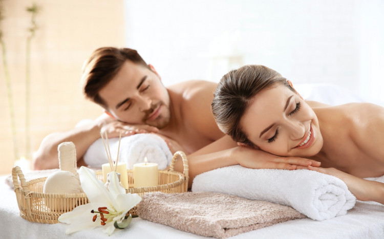 relaksacyjny masaż dla pary
