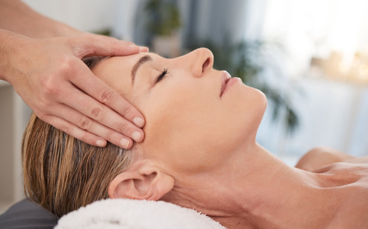 masaż głowy refleksoterapia