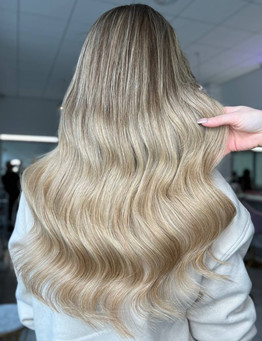 Voucher na zabiegi fryzjerskie – Hollywood Hair Szczecin