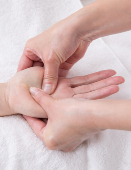 Masaż leczniczy – refleksoterapia rąk i przedramion – Oświęcim