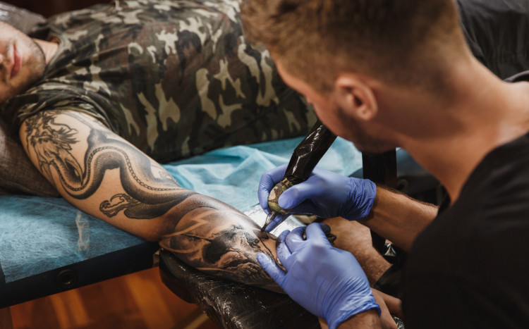 Tatuaż wąż w One Way Tattoo Studio 