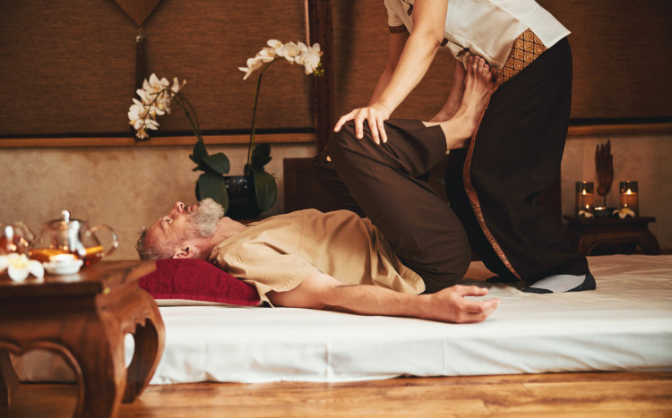 Techniki masażu tajskiego