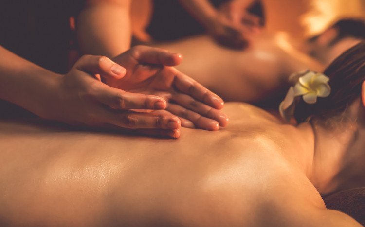 Masaż aromaterapeutyczny dla dwojga – Yasumi SPA