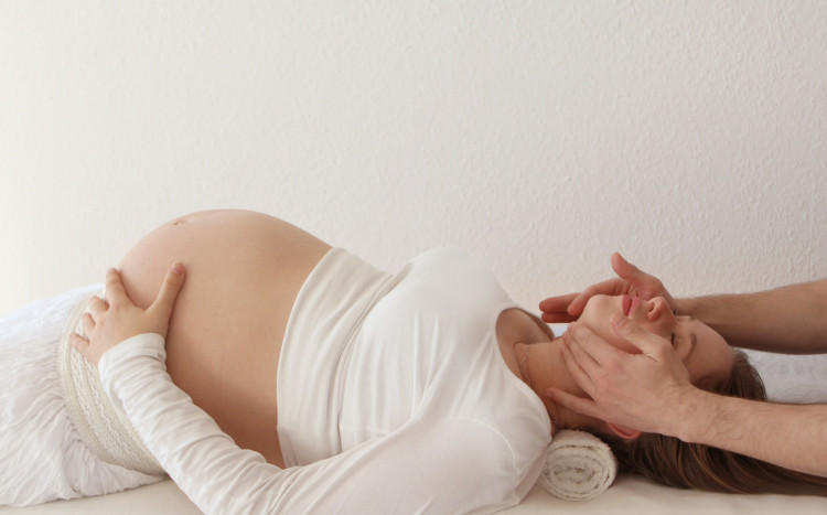 masaż dla kobiet w ciąży