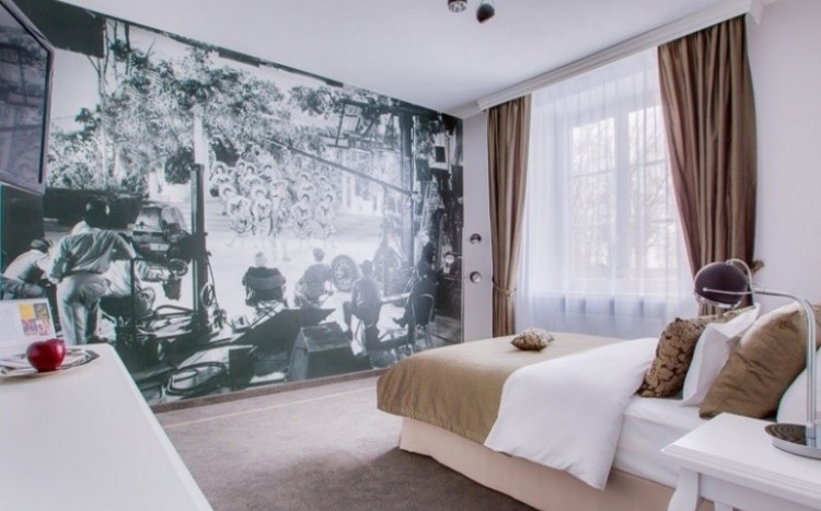 Basen hotelowy