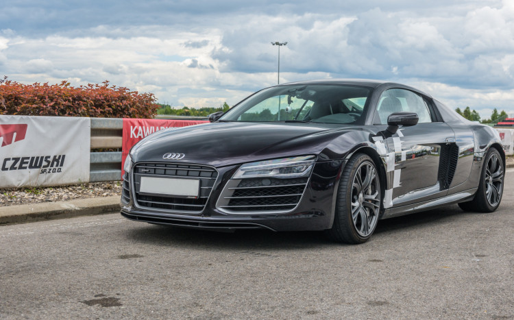 Audi R8 V10 na torze