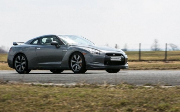 Sportowy Nissan GT-R japońskiej marki