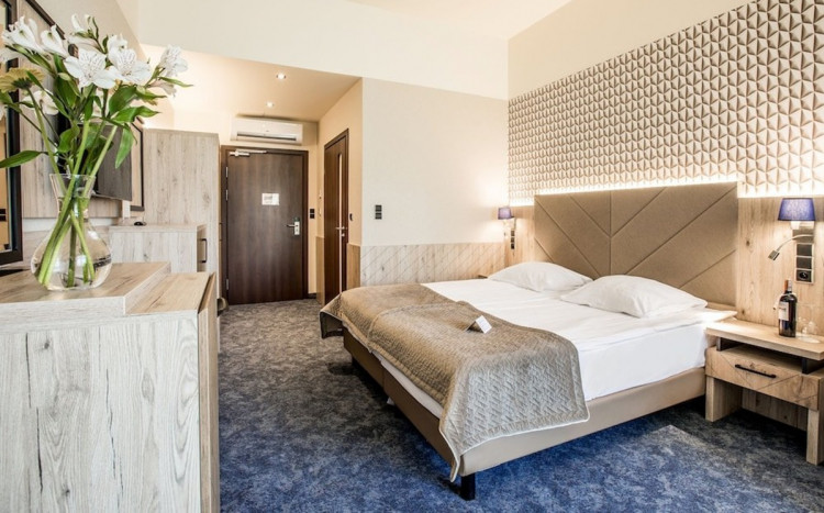 Duży pokój hotelowy