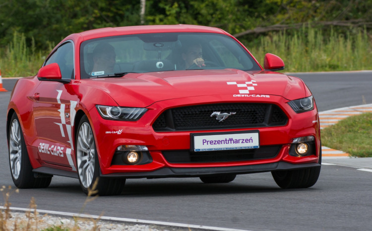 Jazda Ford Mustang vs KTM X-BOW – Tor Słomczyn