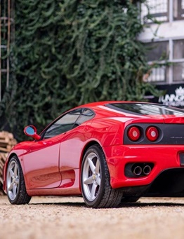 Jazda Ferrari 360 Modena ulicami miasta – Będzin