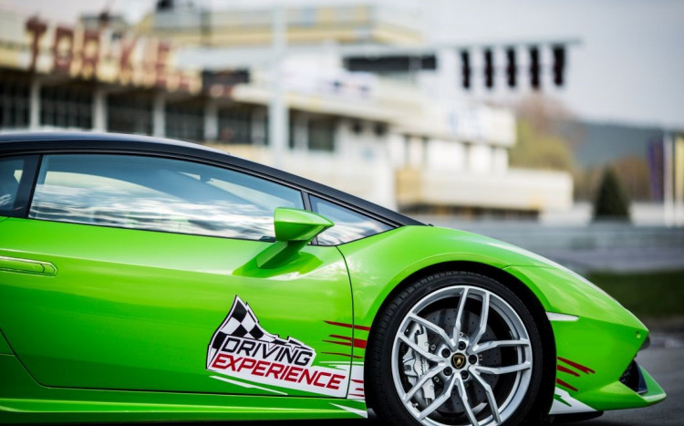 Zielone Lamborghini