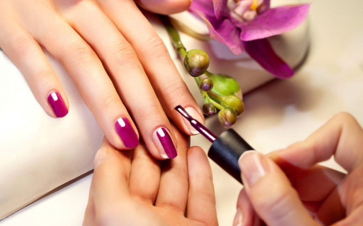 manicure tradycyjny we Wrocławiu