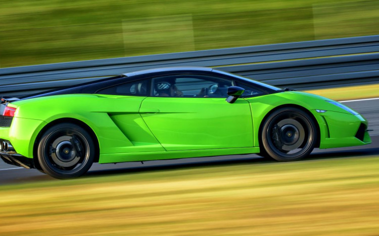 Lamborghini Gallardo na torze wyścigowym