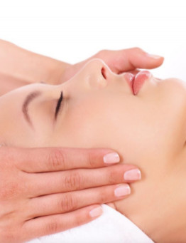 Liftingujący masaż twarzy – Rzeszów