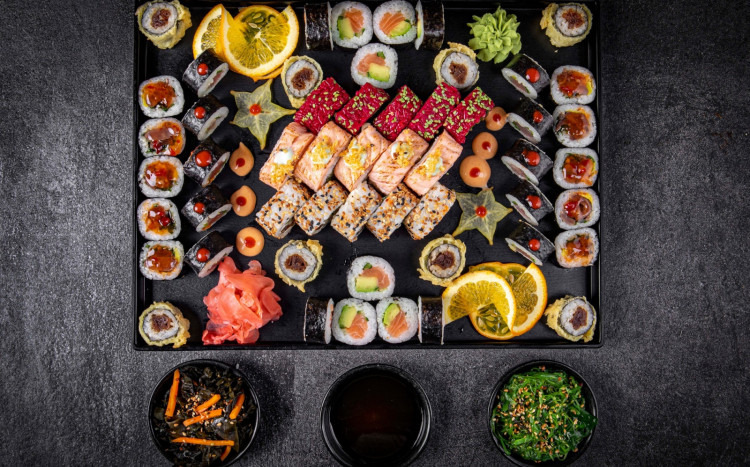 zestaw sushi
