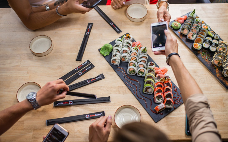 uczta sushi