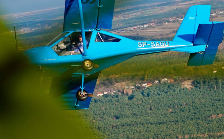 Aeropakt A-22 nad okolicami Jury Krakowsko-Częstochowskiej