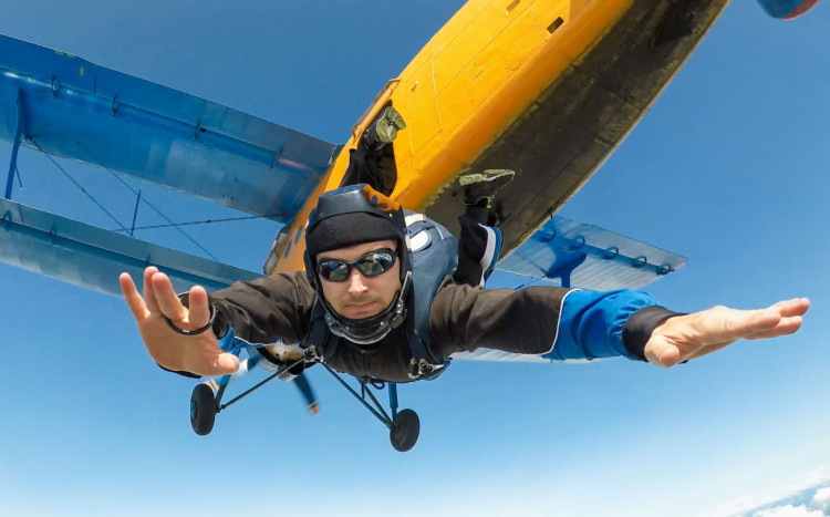 Szkolenie spadochronowe – kurs online