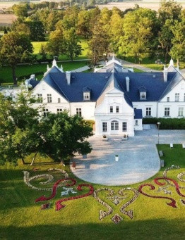 Romantyczny weekend dla dwojga Hotel Pałac Romantyczny – Toruń