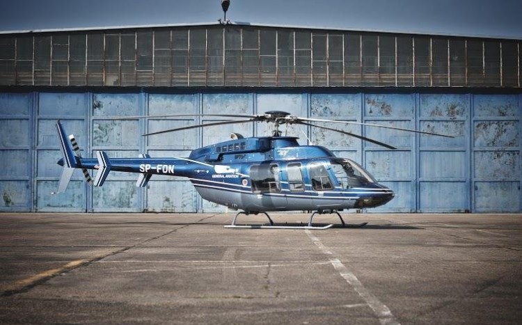 Lot widokowy helikopterem dla 6 osób – Warszawa