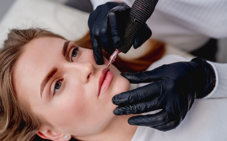 Makijaż permanentny ust w Szczecinie w salonie Beautician w Szczecinie