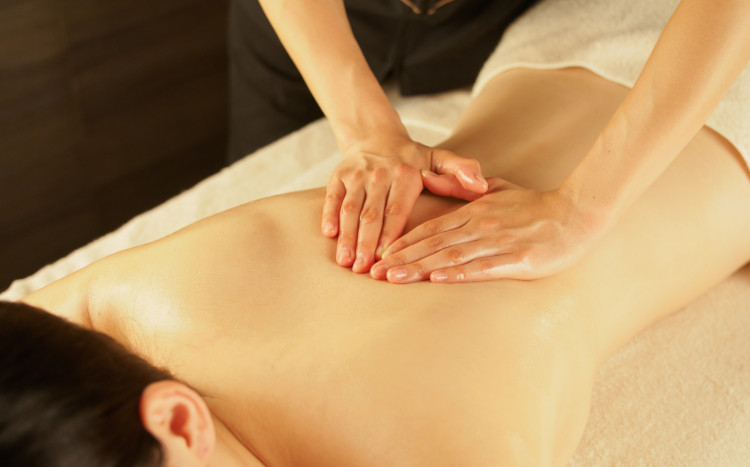 masaż aromaterapeutyczny  w salonie samui