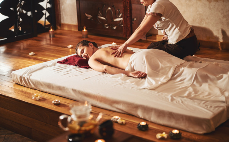 masaż orientalny w salonie samui spa