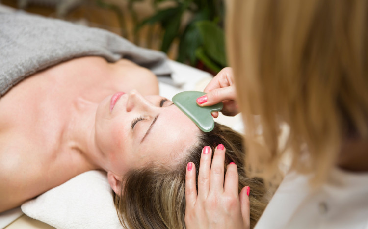 masaż gua sha