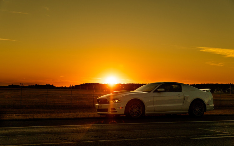 zachód słońca, ford mustang